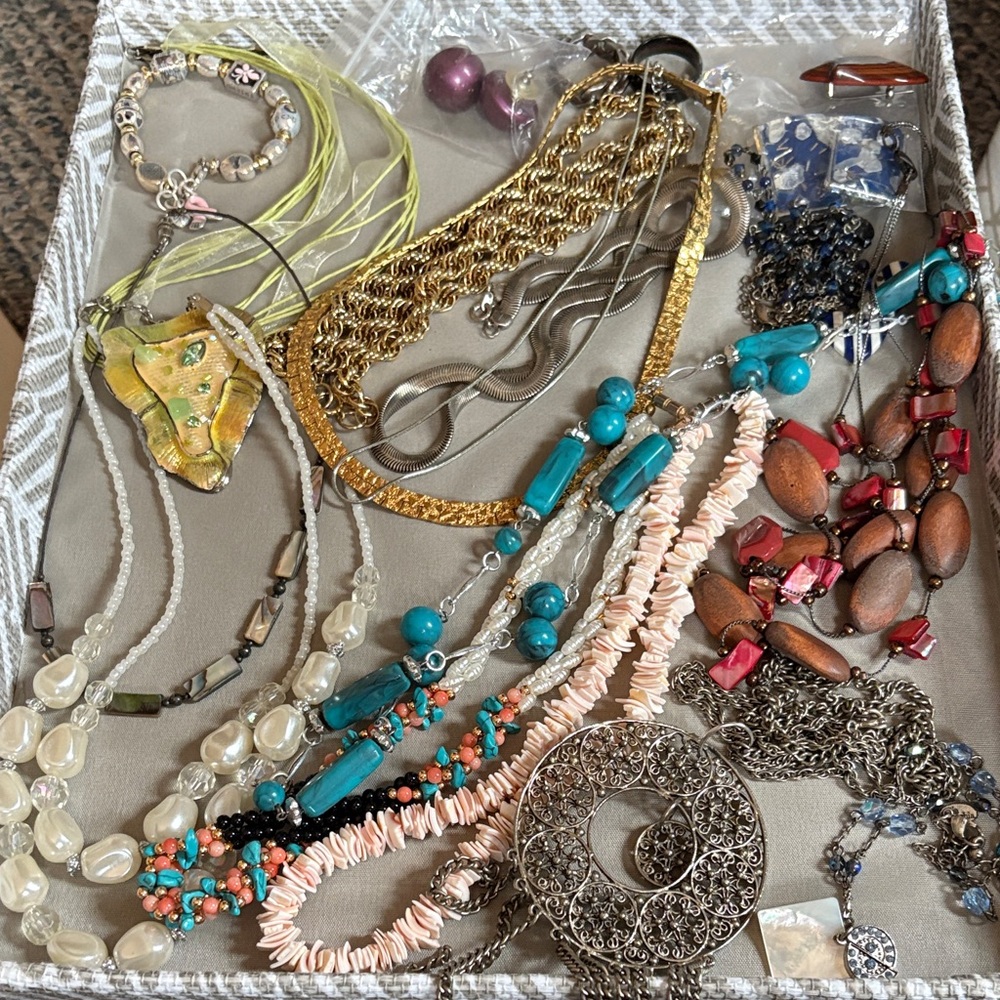 Lot “WC” Wearable & Craft